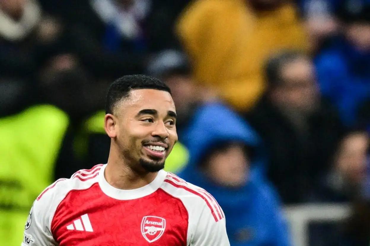 开云体育下载-TA:阿尔特塔需做出决定,让哲凯赖什踢欧冠和热苏斯踢英超